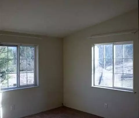 8200 E Antelope Rd, Eagle Point, OR 97524 photo 7