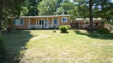 1500 Applegate Ave, Grants Pass, OR 97527 photo 1