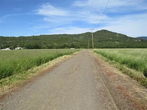 4063 E Antelope Rd, Eagle Point, OR 97524 photo 7