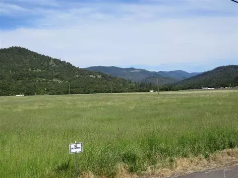 4063 E Antelope Rd, Eagle Point, OR 97524 photo 1