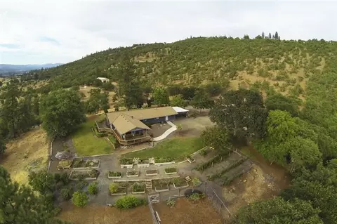 11900 Agate Rd, Eagle Point, OR 97524 photo 5