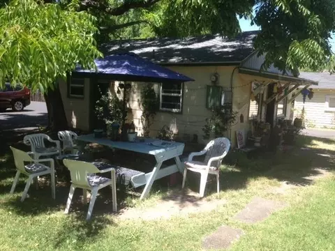 549 E Main St, Ashland, OR 97520 photo 2