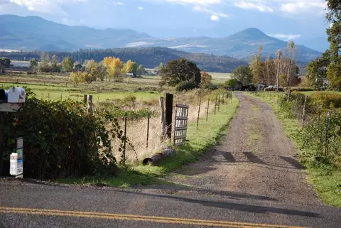 1500 Ball Rd, Eagle Point, OR 97524 photo 17