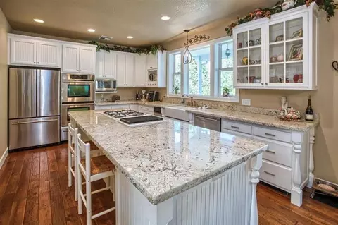 864 S Third St, Jacksonville, OR 97530 photo 12