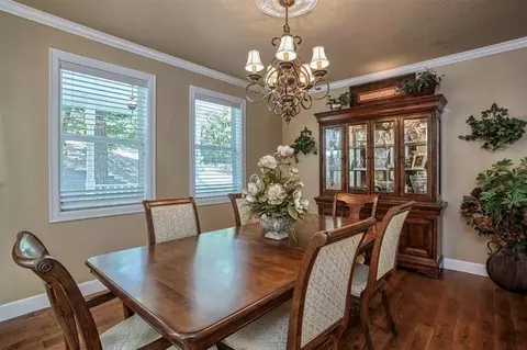 864 S Third St, Jacksonville, OR 97530 photo 11