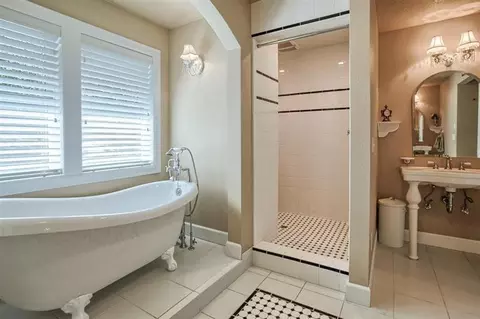 864 S Third St, Jacksonville, OR 97530 photo 24