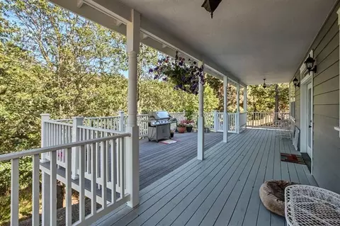 864 S Third St, Jacksonville, OR 97530 photo 26