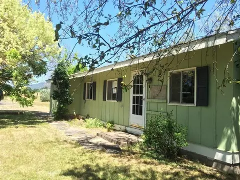 3242 Meridian Rd, Eagle Point, OR 97524 photo 2