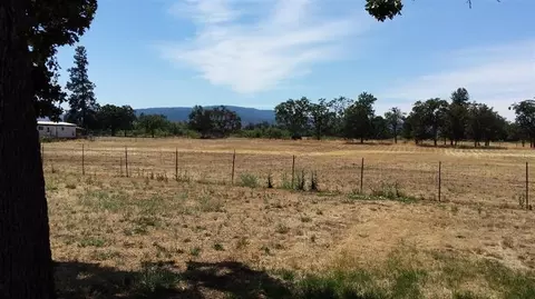 5865 Table Rock Rd, Central Point, OR 97502 photo 12