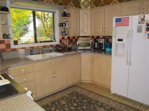 12321 Hwy 62, Eagle Point, OR 97524 photo 4