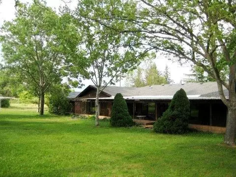 12321 Hwy 62, Eagle Point, OR 97524 photo 1