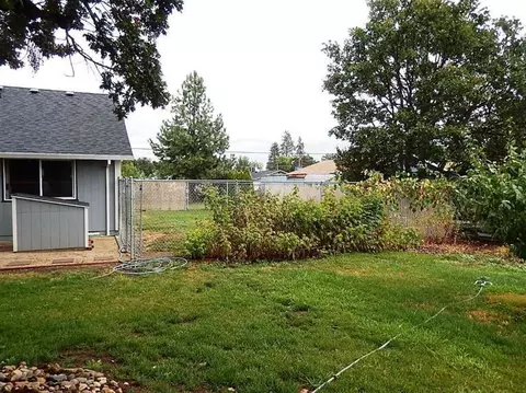 35 Orr Dr, Central Point, OR 97502 photo 21