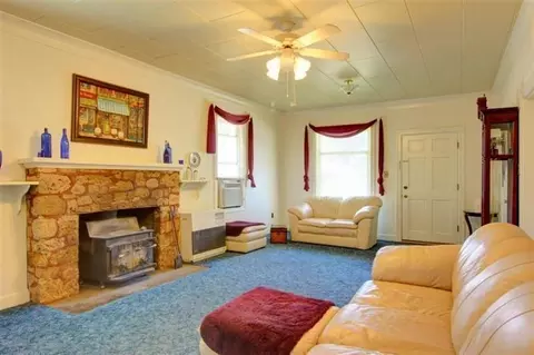 142 Loto St, Eagle Point, OR 97524 photo 4