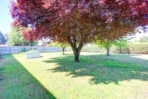 142 Loto St, Eagle Point, OR 97524 photo 24
