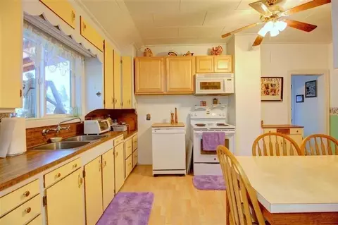 142 Loto St, Eagle Point, OR 97524 photo 8