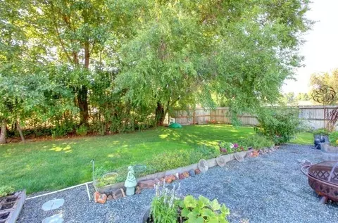 142 Loto St, Eagle Point, OR 97524 photo 23