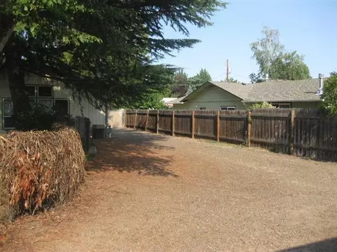 3448 Edella St, Central Point, OR 97502 photo 24