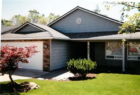 456 Westminster Dr, Eagle Point, OR 97524 photo 1