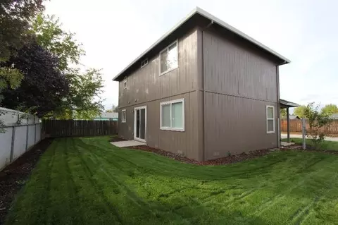 440 Freeman Rd, Central Point, OR 97502 photo 3