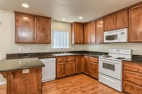 440 Freeman Rd, Central Point, OR 97502 photo 9
