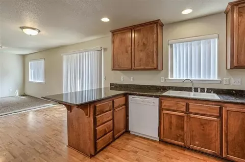 440 Freeman Rd, Central Point, OR 97502 photo 11
