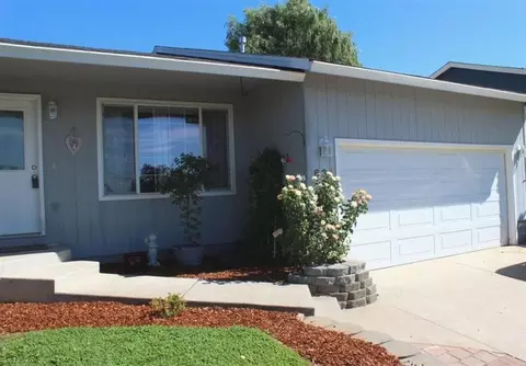 634 N Heights Dr, Eagle Point, OR 97524 photo 3