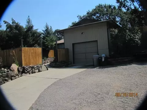 341 Rodale Dr, Eagle Point, OR 97524 photo 5