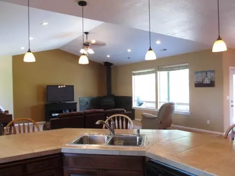 985 Riley Rd, Eagle Point, OR 97524 photo 28