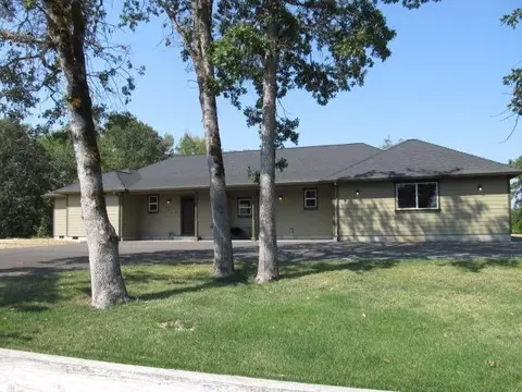 985 Riley Rd, Eagle Point, OR 97524 photo 4