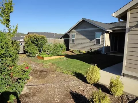 657 Sheffield Dr, Eagle Point, OR 97524 photo 17