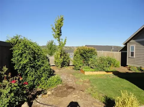 657 Sheffield Dr, Eagle Point, OR 97524 photo 18