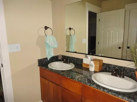 657 Sheffield Dr, Eagle Point, OR 97524 photo 11