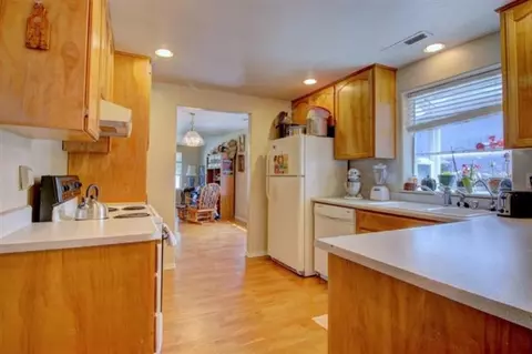 100 Samuel Ln, Phoenix, OR 97535 photo 10