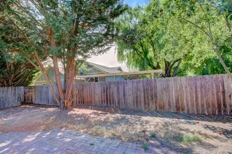 100 Samuel Ln, Phoenix, OR 97535 photo 24