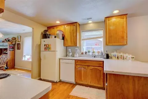 100 Samuel Ln, Phoenix, OR 97535 photo 11