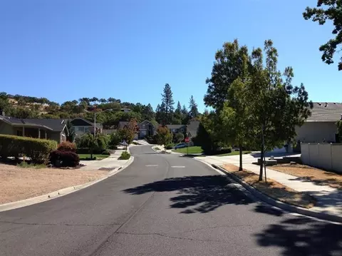 106 Greenmoor, Eagle Point, OR 97524 photo 1