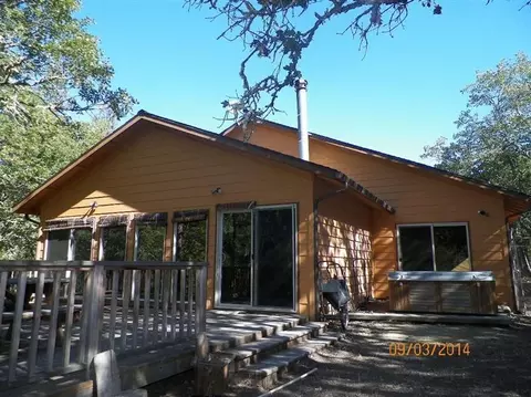 1105 Alpine Rd, Eagle Point, OR 97524 photo 4