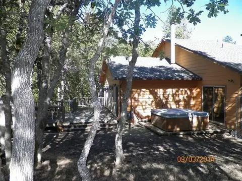 1105 Alpine Rd, Eagle Point, OR 97524 photo 5