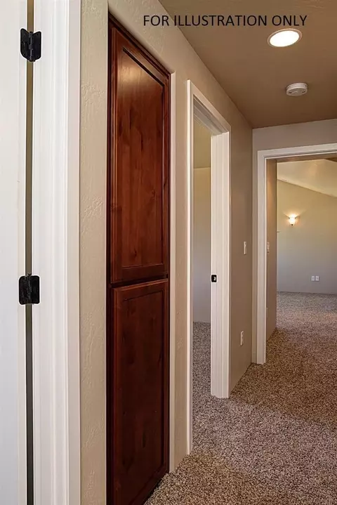 212 Singing Grass Ln, Central Point, OR 97502 photo 11
