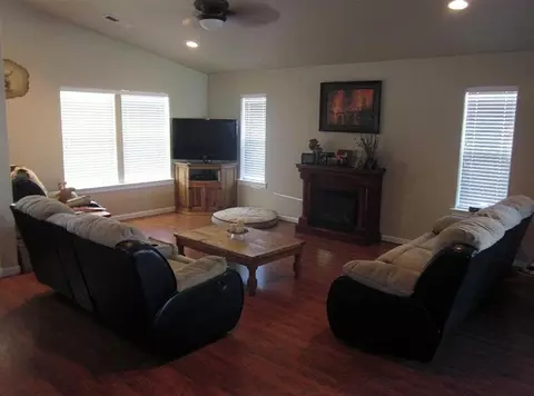 498 Sienna Hills Dr, Eagle Point, OR 97524 photo 3