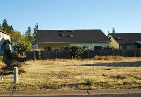 237 Red Cedar Ln, Cave Junction, OR 97523 photo 1