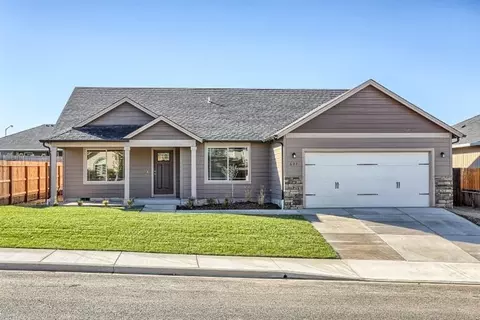 637 Nottingham Ter, Eagle Point, OR 97524 photo 2