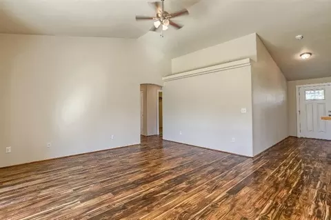 637 Nottingham Ter, Eagle Point, OR 97524 photo 5