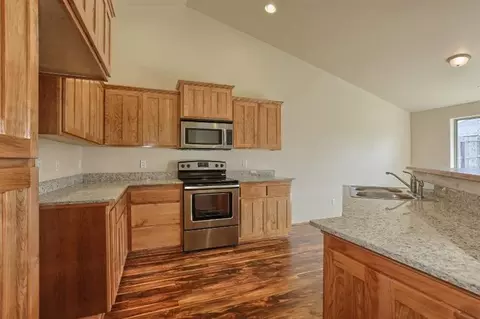 637 Nottingham Ter, Eagle Point, OR 97524 photo 8