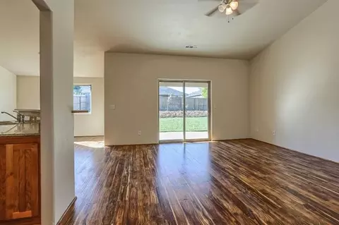 637 Nottingham Ter, Eagle Point, OR 97524 photo 9