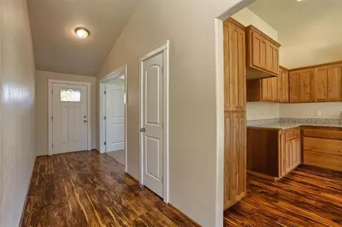637 Nottingham Ter, Eagle Point, OR 97524 photo 4
