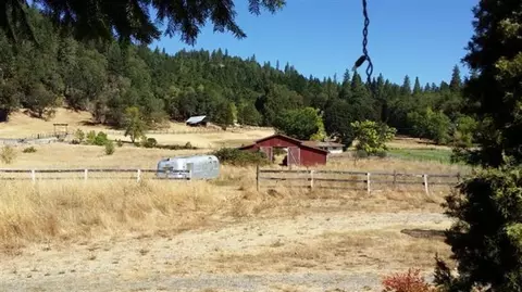 897 Gunnell Rd, Grants Pass, OR 97526 photo 6