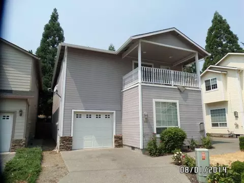 659 Shadow Way, Central Point, OR 97502 photo 1