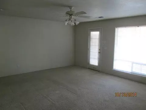 659 Shadow Way, Central Point, OR 97502 photo 4