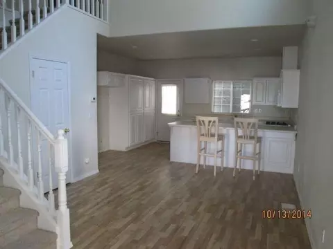 659 Shadow Way, Central Point, OR 97502 photo 2